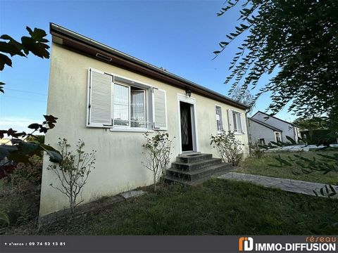 Mandate N°FRP152019 : House approximately 75 m2 including 3 room(s) - 2 bed-rooms - Garden : 700 m2. Built in 1978 - Equipement annex : Garden, Cour *, Garage, parking, double vitrage, - chauffage : electrique - Class Energy E : 302 kWh.m2.year - Mor...