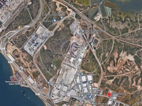 Plot inserted in the 'SAPEC BAY' Industrial Park, located on the Setúbal Peninsula, in the Herdade das Praias. The 'SAPEC BAY' Industrial Park is part of an industrial area near the Setúbal Thermoelectric Power Plant, characterized by the presence of...