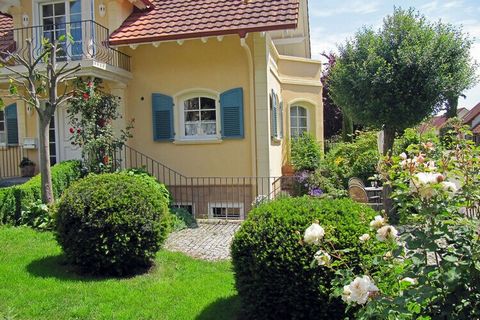 Mediterranean style holiday apartment. 57sqm for max. 6 people. Quiet outskirts location. Just a few minutes walk from the historic old town. Lots of shopping opportunities in the immediate vicinity. Facilities: Bedroom with double bed and loft bed, ...