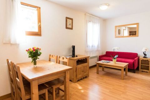 Résidence Le Birdie consists of several small three-storey pavilions built in local Savoyard style with practical apartments. The résidence is located in a quiet and rural area near the old hamlet of Giez and offers a beautiful view of the surroundin...