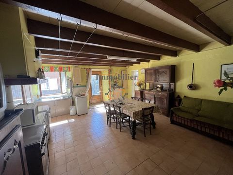 For sale, Montfranc, village house with garages, small adjoining garden and detached land of 647m2. 123 m2 of living space to renovate, 4 bedrooms, garage 51 and 21m2, cellars. Sale price €45,400. Agency fees paid by the seller. Hubert Peyrottes Immo...