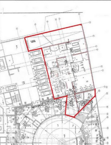 La société 'EX' présente à votre attention une boutique à Studentski grad. EMPLACEMENT : Proche de l’arrêt des transports en commun, de la NSA, des immeubles de bureaux. CONSTRUCTION : Le magasin est situé dans un nouveau bâtiment en briques datant d...