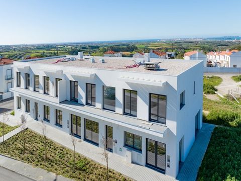 Comercial space for sale, great location on the ground floor, full of light with exceptional large windows and doors, also the possibility to build an outside deck. Given the proximity to Baleal, Peniche and Serra del Rey, the opportunity for a very ...