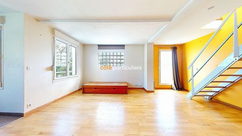Your Côté Particuliers agency is pleased to present this beautiful studio of 32m2 very well located in the town of Saclay and more particularly in the Val d'Albian district in a small secure residence. At the end of a small driveway in total calm, th...