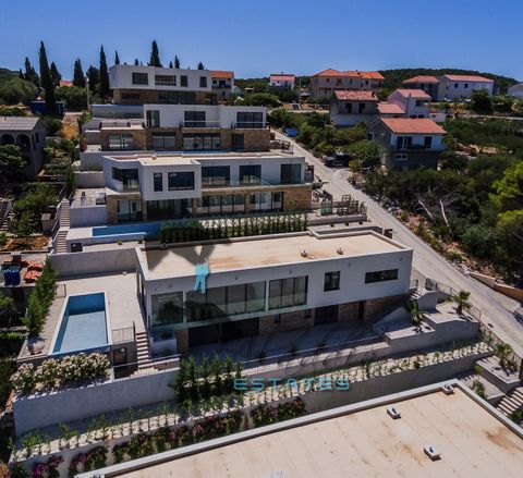Super luxurious and modern villa on two floors in Okrug Donji, in the fourth row to the sea. New construction, with 315 m2 of living space, outdoor heated pool of 28 m2 and a very landscaped garden of about 450 m2. On the partially subterranean floor...