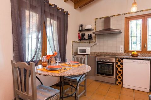The exterior area of this villa is wonderful. There are several garden areas and, in general terms, a beautiful plot, but the best of it all is the chlorine pool which is surrounded by the beautiful views to the mountains and the fields around. The p...