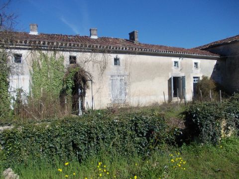 'EXCLUSIVELY' For lovers of renovation, come and discover near Rouillac Charente-style house of 98 m2 with outbuildings to be completely renovated on land of 871 m2 with well and water reserve and an adjoining barn of 160 m2 not overlooked, located 1...