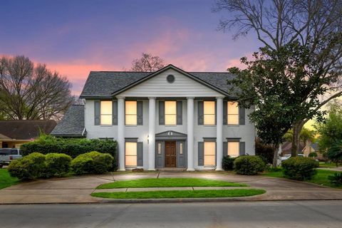 OPEN HOUSE SUNDAY APRIL 7TH FROM 12:00PM-4:00PM! Nestled in serene Pecan Grove Plantation, 1231 Plantation Drive boasts a grand foyer with custom paintwork and abundant of natural light. The kitchen is a highlight with a built in desk, double oven, i...