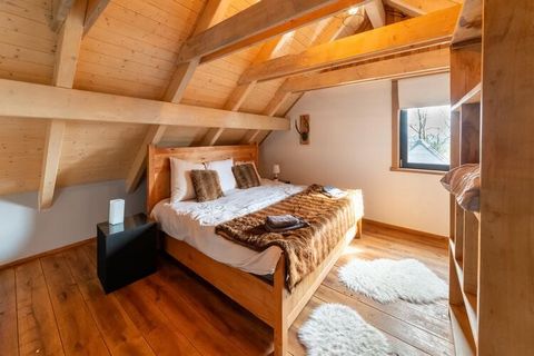 This modern holiday home with jauzzi and sauna is located in Somme-Leuze, a municipality in the province of Namur. The holiday home is both modern and comfortably furnished to make you feel immediately at home. Perfectly equipped, it can accommodate ...