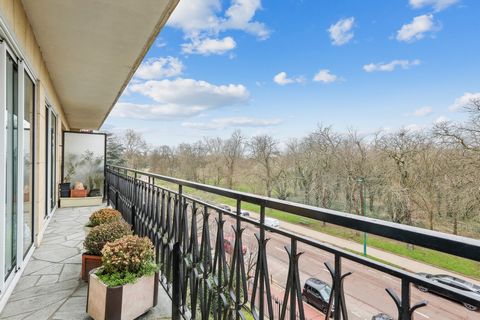 Paris Vendôme Luxury vous présente, un havre de paix au cœur de Charenton-le-Pont. Au sein d'une charmante copropriété, ce sublime appartement familial de 155m2, doté d'un balcon, face au bois de Vincennes, offrant ainsi un panorama saisissant. Dès l...