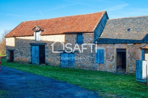 Situated in the charming commune of Nadaillac (24590), this 140 m² house on 1311 m² of land enjoys a south-facing position, providing optimum light throughout the day. Nestling in the heart of the Périgord Noir, this property is a real opportunity th...