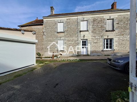 House and its outbuildings offering potential for expansion. Modern and recent kitchen, old-world charm, walled garden, recent electricity, mains drainage. Located in the charming village of Rilly sur Vienne, 12 minutes from Ile Bouchard, 15 from Sai...