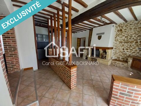 Carol GIBEAUX BOISNARD offers this pleasant stone house that will charm you, located 10 minutes southeast of Cloyes and 20 minutes from Châteaudun. Located on a plot of 620m² in the heart of a very quiet place, you will benefit from a beautiful barn ...