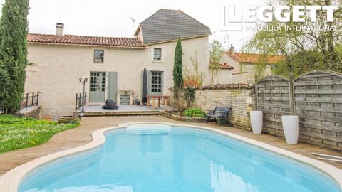 A28082CPI17 - This is an exceptional property dating from the 16th Century, renovated with style and care throughout. A clever combination of traditional features with modern comfort and style. The property faces onto its own private walled courtyard...