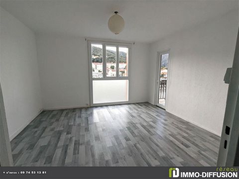 Mandate N°FRP160454: NEAR AMÉLIE LES BAINS, Apart. 3 Rooms approximately 62 m2 including 3 room(s) - 2 bed-rooms - Terrace: 4 m2, Sight: Neighborhood, mountains. Built in 1965 - Additional equipment: Terrace, Balcony, Loggia, Garage, parking, double ...