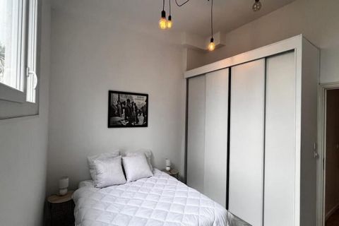 Ce spacieux loft de 60 mètres carrés, situé au cœur de Cannes, offre le cadre idéal pour un séjour mémorable sur la Côte d'Azur. Idéal pour accueillir jusqu'à 4 personnes, le loft est situé au rez-de-chaussée et présente de hauts plafonds, créant une...