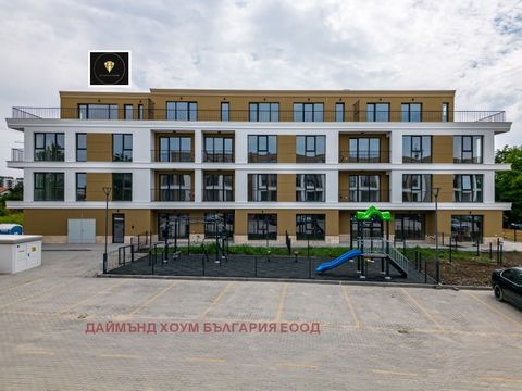 Diamond Home Real Estate Estate Agency presenteert u een appartement met twee slaapkamers en een veranda in een nieuw wooncomplex. Het is gelegen aan het begin van de rustige en vredige wijk. Belomorski, met uitzicht op het park en het Rodopegebergte...