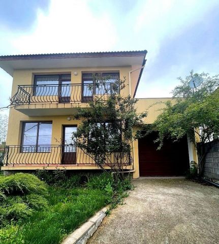 Marina Real presents for sale a detached two-storey house in a quiet and peaceful place in the village of Goritsa, at the foot of the eastern slopes of the Balkan Mountains, 20 km from Sunny Beach resort and the gorgeous beach. The house is built in ...