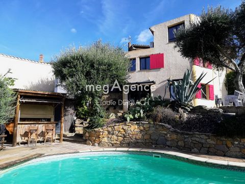 Située sur les hauteurs de Saint Laurent de la Cabrerisse, village dynimique des Corbières, cette maison disposant d'une pièce à vivre au rez-de-chaussée, de deux chambres et une salle de bain au premier et une troisième chambre au second offre une s...