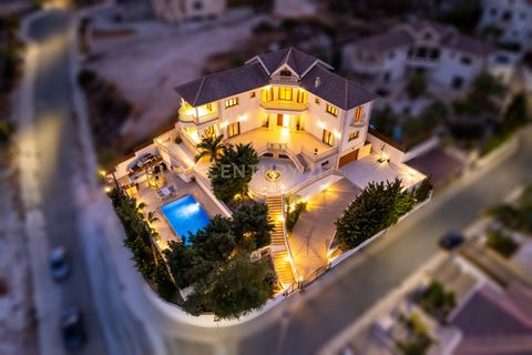 The Mansion consists of 6 bedrooms and 5 bathrooms, offering luxury superior living with a total internal area of 650 square meters, situated on a 1,200 square meter plot. Facilities: Marble, mosaic and granite in majority of areas Marble and real st...