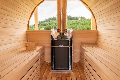 Comfortabele houten huizen het hele jaar door in Duszniki Zdrój. De huizen zijn gelegen op een heuvel met uitzicht op het panorama van een deel van de stad. Elk huis heeft: 2 slaapkamers met tweepersoonsbedden, een volledig uitgeruste woonkamer (uitk...