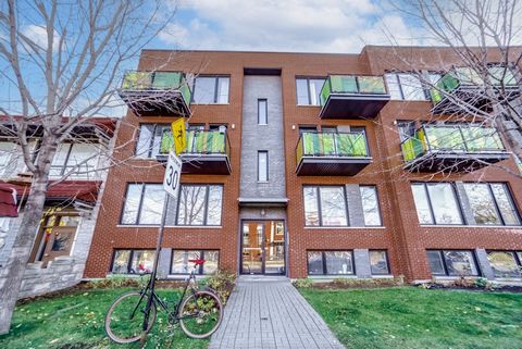 Bright, immaculate 1-bedroom, 1-bathroom condo with a spacious layout and large windows. Corner unit offering abundant natural light and a private balcony. Across from Parc du Père-Marquette and just 9 minutes to Rosemont Metro, bus, Bixi station, an...