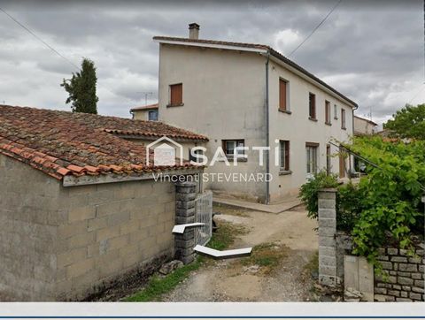 Maison des Années 70 avec deux granges attenantes, garage et Cour Fermée avec deux entrées. Découvrez cette maison offrant de beaux volumes et un grand potentiel, idéale pour une grande famille. Caractéristiques principales : Surface habitable de 150...