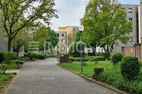 Questa attraente proprietà si trova in una tranquilla zona residenziale di Walldorf ed è ora in vendita. L'appartamento si trova in una casa costruita nel 1975, in una zona residenziale piacevole e tranquilla. Grazie alla disposizione dell'appartamen...