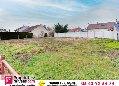 Terrain constructible de 407m² situé à proximité du centre-ville et des commerces. Entièrement clôturé, il bénéficie d'une façade de 21 mètres pour accueillir un projet de construction. 28 990 euros honoraires inclus ....................................