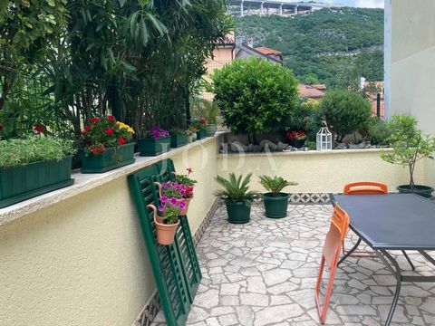 Location: Primorsko-goranska županija, Bakar, Bakar-dio. BAKAR - family apartment of 100m2 with a fantastic view and a private terrace. A beautiful and extremely comfortable apartment in a quiet location in Bakar, ideal for family life or as a summer...