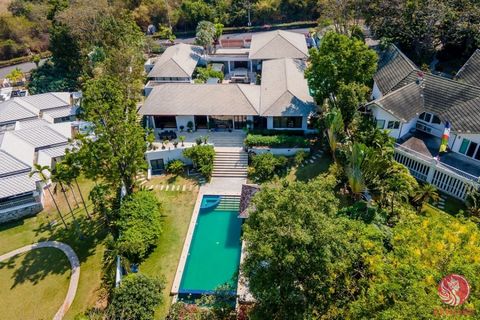 This 4 bedroom, 4 bathrooms pool villa is situated on Palm Hills Golf Course and Residence, the property is on a beautiful large plot of 2,400 Sqm with great golf course views and a beautiful, lush tropical garden. -4 Bedrooms (2 with En-suite) -4 Ba...