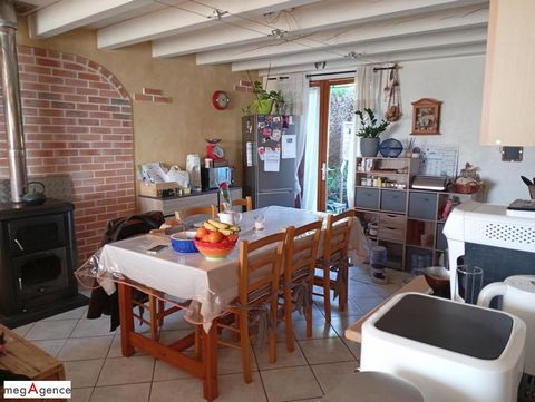 Maison 4 chambres garage chalet sur 2000 m² de terrain.