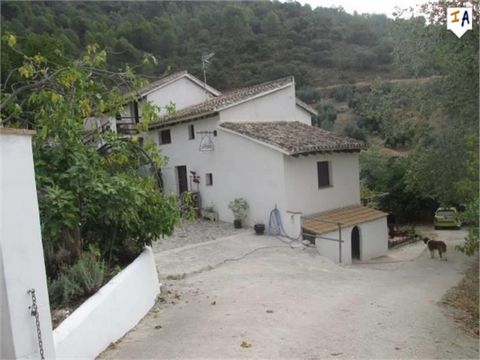 Set in the beautiful mountains of Montefrio and 5,090m2 of land, this large Casa Rural is already set up as a business ready and waiting its new owners. The property consists of a main house which has a large living room, kitchen with dining area, 1 ...