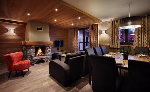 The residence Le Chalet des Neiges Arolles**** is situated at 250m from the ski slopes of the ski resort Arcs 2000, a free skilift is in front of the residence. It is divided in several chalets, all of Savoyard style, with a wonderful view on the ski...