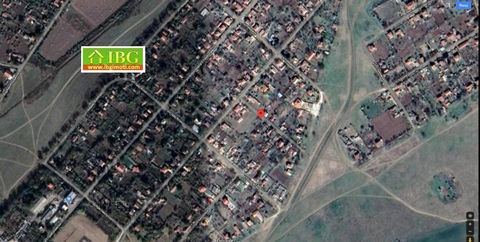 IBG Real Estates offers for sale this rural plot of land located in a large and well-organized village near Ruse. The village has shops, restaurants, regular buses, post office and high-speed internet. The distance to the city of Ruse is only 15 km, ...