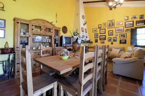 This typical Spanish holiday home with private pool is located in a protected natural area of the Sierra de Tejeda y Almijaras, away from any hustle and bustle and traffic, on a hill with spectacular views of the mountains, valley and Mediterranean. ...
