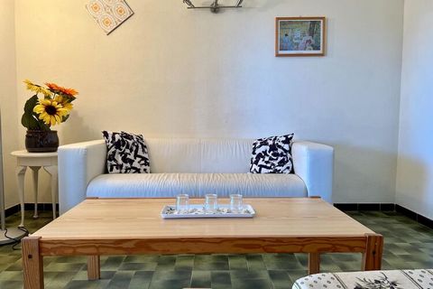 Enjoy a peaceful, cosy holiday thanks to the elegant and tasteful interior in this Holiday home with 2 bedrooms in Provence-Alpes-Côte d'Azur. The holiday home sleeps up to 5 persons and is ideal for a family or a group of friends. Air Conditioning i...