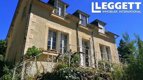 A15951 - Built by Parisians as a holiday retreat in the Vienne countryside, this property offers indoor-outdoor living at its finest. With the river Benaize runnng nearby, the property features six bedrooms in total and a garden with mature trees tha...