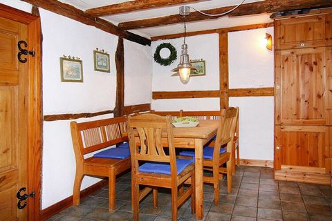 Thatched and lovingly furnished terraced houses with fireplace, WiFi and sauna in the northwest of the island of Rügen. You live in a 150-year-old and completely renovated fisherman's cottage, from whose dormer window you can see the sun rising over ...