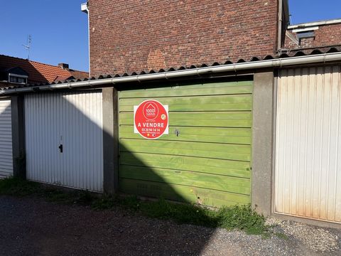 En nouveauté, ce garage de 15m2 situé rue de Tourcoing viendra donner une plus value à votre domicile proche ou pour eventuellement un investissement sans risque.