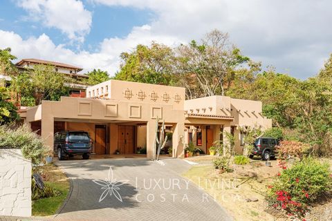 Neovillage Oasis Welcome to this charming property that blends the authenticity of neopueblo style with contemporary comfort in the picturesque location of Cerro Real, Escazú! Immerse yourself in the timeless beauty of the American Southwest with thi...