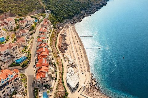 Het project is een nieuwe stad aan de Adriatische Zee die nu door meer dan 400 gezinnen uit meer dan 40 landen wordt bezocht. Investeerders en kopers in deze gemeenschap worden niet alleen buren, maar ook vrienden en zelfs zakenpartners die de identi...