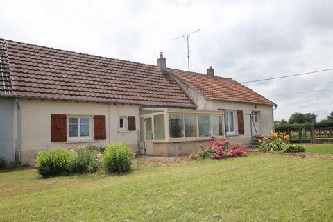 CHARRIN, old house in good structural condition including entrance, kitchen, dining room, living room, 2 bedrooms, office, pond / wc and verandas. Various outbuildings, garage. Cellar and well Double glazing and recent electrical installation. Pleasa...