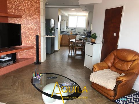 In Béziers, acquisition of this beautiful 3-bedroom apartment located on the 4th and last floor; enjoying panoramic views of the city. Its interior surface area totals 79m2 under the Carrez law. The property offers storage space in the cellar. The pe...