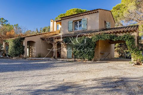 Nestled in the heart of the gentle Provence, this approximately 150m² house embodies rustic elegance and Mediterranean charm. With three light-filled bedrooms, it offers a warm retreat. Its spacious kitchen and living room overlooking the pool are th...