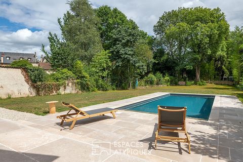 Our property is located in the heart of the Vézère valley, in the Périgord Noir in the heart of the famous Golden Triangle... Equidistant from its famous neighbours Sarlat and Les Eyzies, Montignac is also home to other treasures. A tourist and gastr...