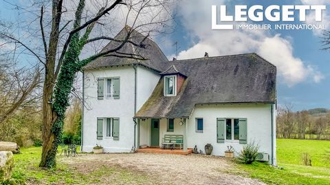 A27055AW24 - Escape to tranquility in this stunning Périgord property, ideally located just 5 minutes from the charming town of Eymet with its many restaurants & bars. Benefiting from 4 bedrooms, 2 of which are conveniently located on the ground floo...