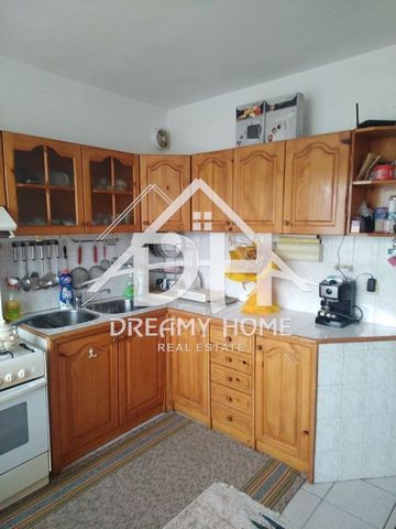 Property number 1534 For sale a large apartment in the town of Smolyan. Kardzhali, kv. Revivalists. It consists of a corridor, a living room, a kitchen, two bedrooms, a bathroom with a toilet and two terraces. The property has an adjoining basement. ...