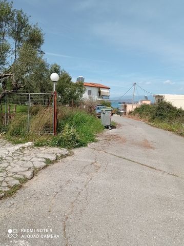 Petalidi, Agnanti, Plot For Sale, In City plans, 420 sq.m., Frontage (m): 20, Depth (m): 20, Features: For development, Fenced, For Investment, Roadside, Three Fronted, Amphitheatrical, Flat, For Homes development, Distance from: Airport (m): 20, Sea...