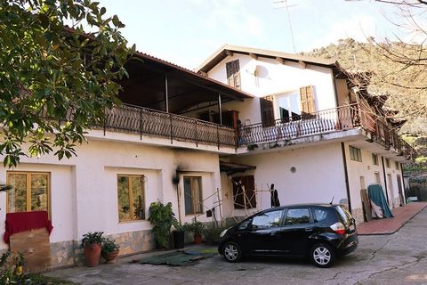 Near the medieval village of Dolcacqua, we have this size villa for sale of 380 m² and garden of 8000 m² with olive trees. The villa is also suitable as a B&B. On the first floor there are two apartments: The first apartment of 120 m² consists of a l...